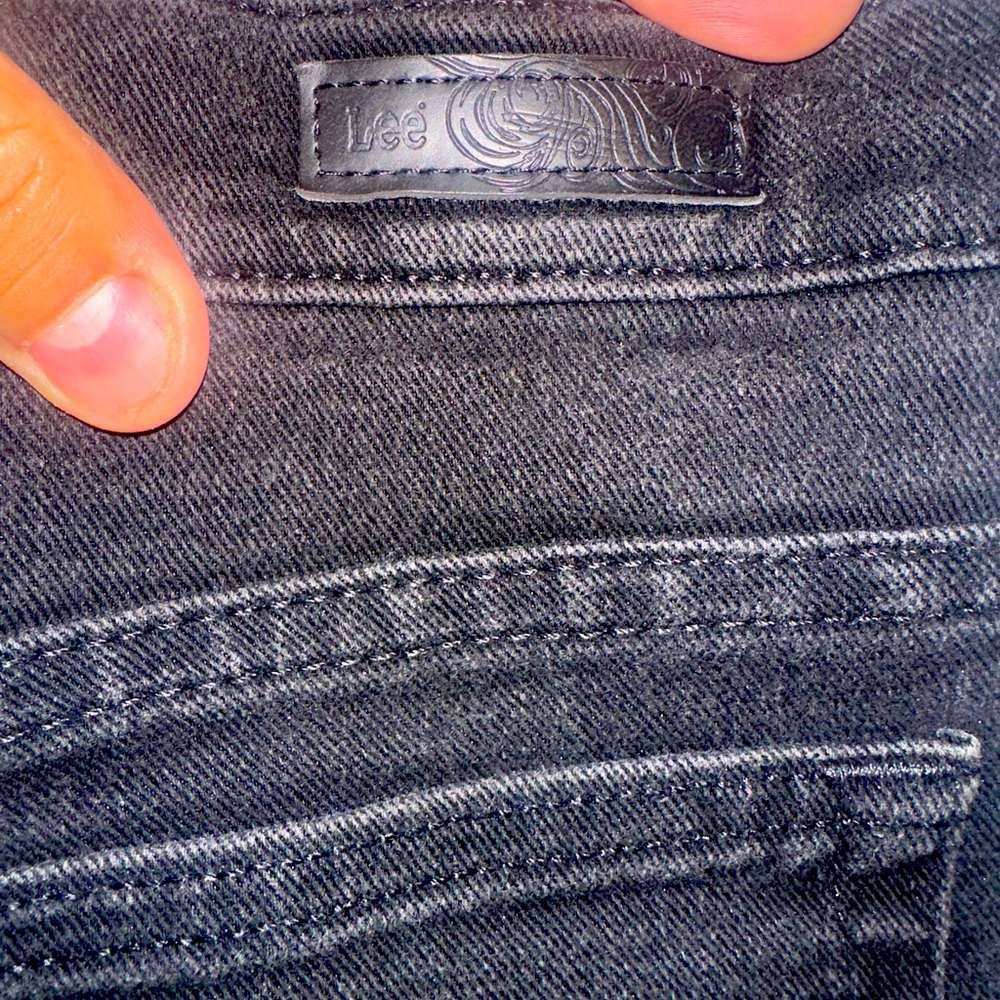 Lee Straight Leg Relaxed Waist Black denim Jeans size 12 Long 
Festival - Picture 8 of 11